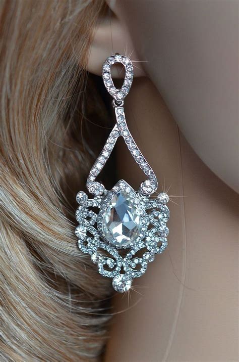 women's chandelier earrings clearance